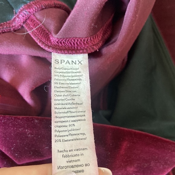 Spanx Velvet Leggings - Picture 4 of 5